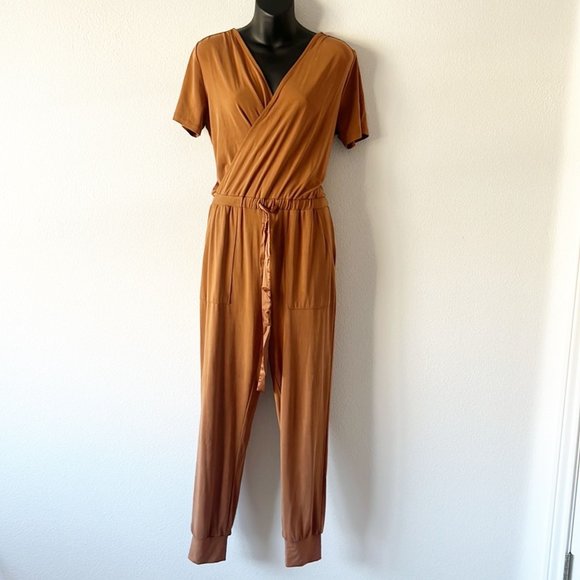 Heartloom Ulla Knit Brown Jumpsuit Size Small - Picture 2 of 13